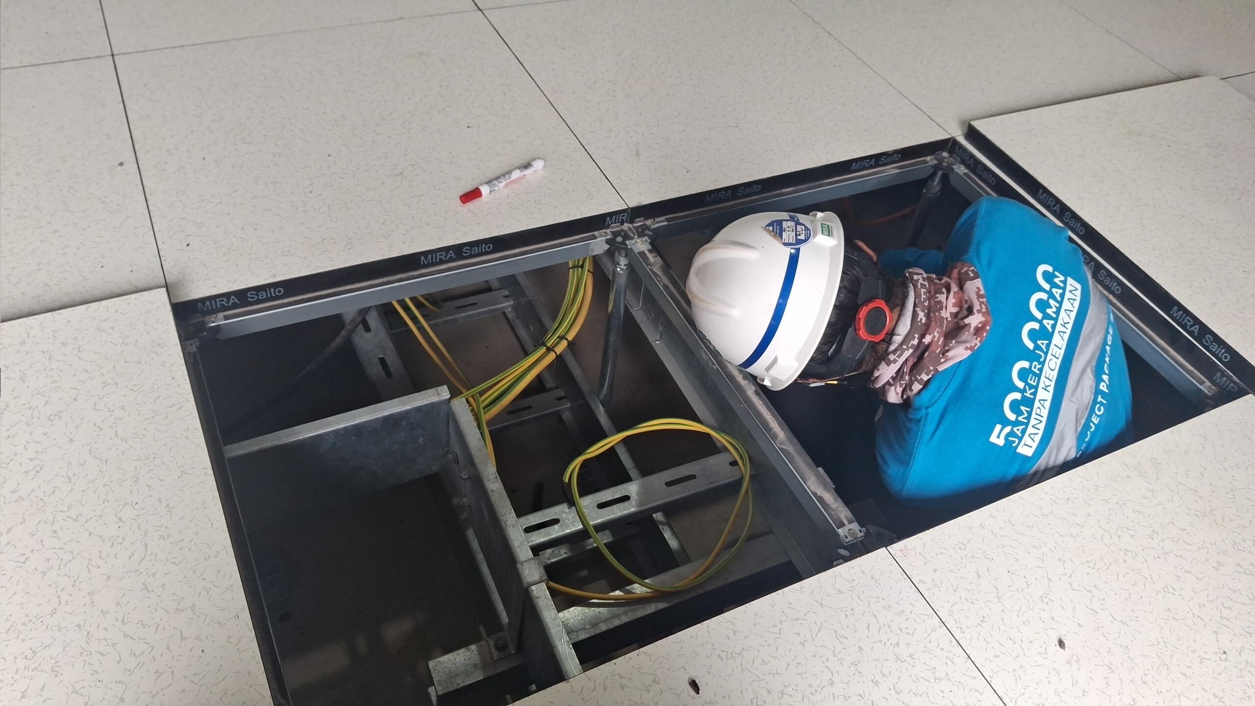 PT Chandra Asri Cilegon Raised Floor